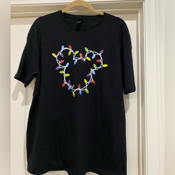 Other - Disney Mickey Mouse Christmas lights mens crew neck T-shirt Size XL